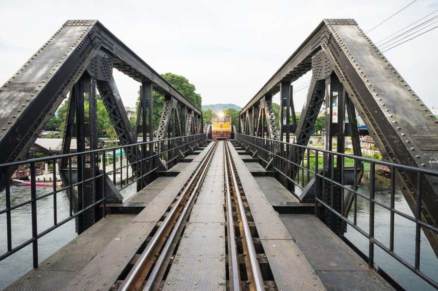 Kanchanaburi : Private River Kwai Bridge & Erawan Waterfall - Lunch at the park: included, simple, and timed for your energy