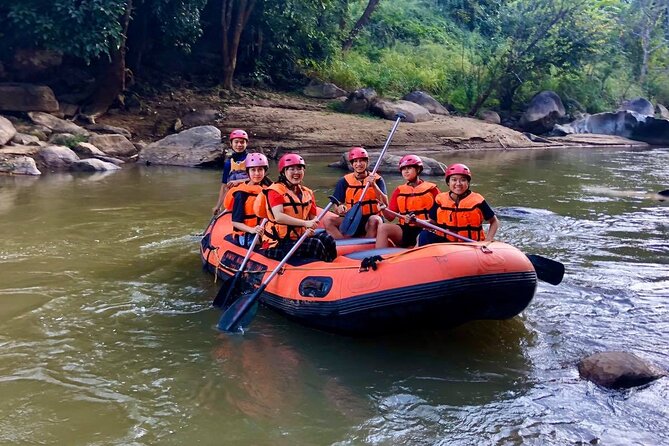 Khampan Rafting: White Water Rafting Guided Adventure in Chiang Mai - The river run: what happens between the first rapid and the last