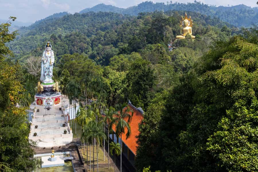 Khao Lak: 3 Temples Full Day Tour w/Lunch & Hotel Transfer - Wat Maha That Wachiramongkol: Southern Thailand’s Tallest Golden Pagoda