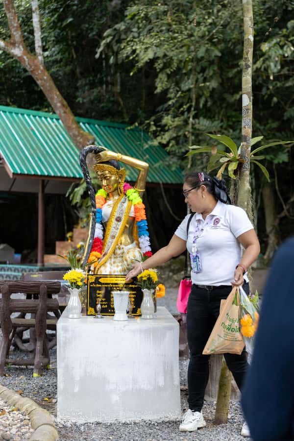 Khao Lak: 3 Temples Full Day Tour w/Lunch & Hotel Transfer - Who This Tour Suits Best (and Who Might Not Love It)
