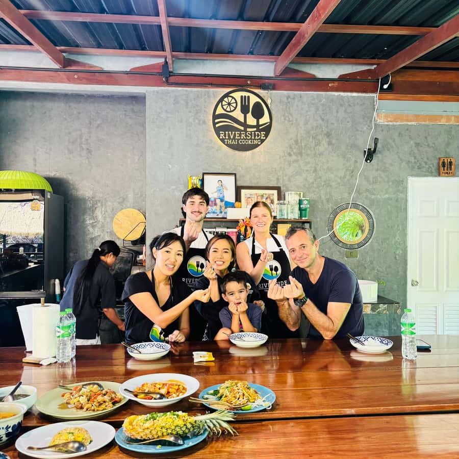 Khao Lak: Half-Day Cooking Class and Ingredient Hunt - Khao Lak’s market-to-kitchen style makes the cooking click