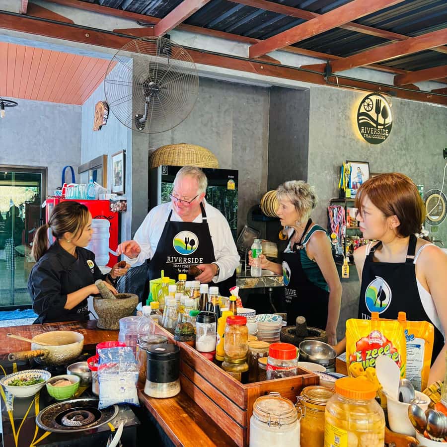 Khao Lak: Half-Day Cooking Class and Ingredient Hunt - The ingredient hunt: where your Thai cooking starts