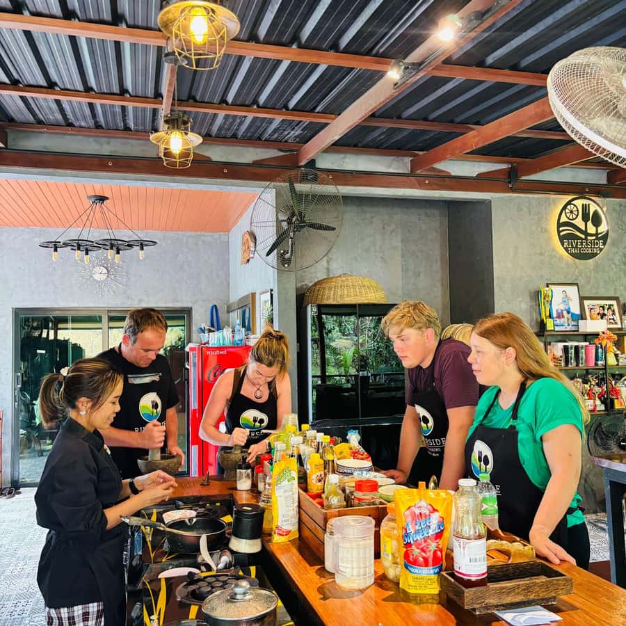 Khao Lak: Half-Day Cooking Class and Ingredient Hunt - Who this class suits best (and who should skip it)