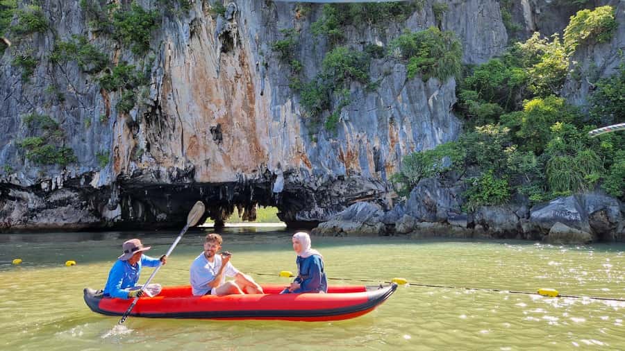 Khao Lak: Private Tour James Bond, Ko Panyi & Samet Nangshe - Koh Panyi Floating Village: Lunch on the Water and Craft Shopping