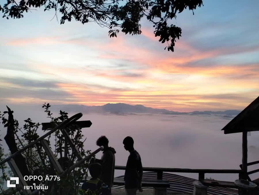 Khao Lak: Sea of Fog on Hill & Sunrise at Khao Khai Nui - First Light on the Horizon: Five Colors and a Very Short Window