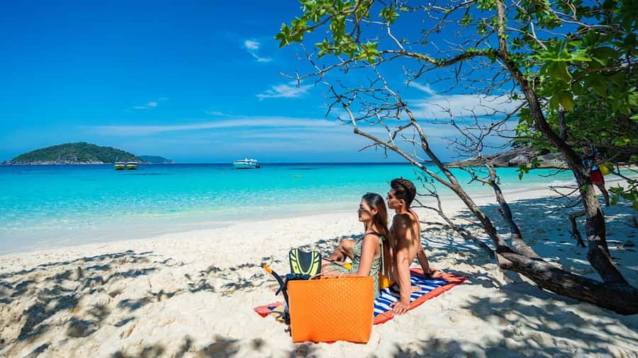 Khao Lak : Similan Islands Speed Catamaran Premium Morning - Snorkel strategy: how the stops are set up for variety