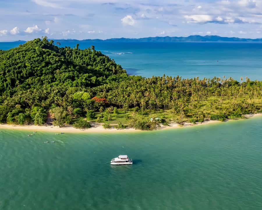 Khao Lak: Swift Power Catamaran Glide to James Bond Island - Why This Khao Lak Tour Feels Like a Full Day of Real Scenery
