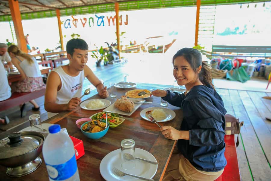 Khao Sok 2-Day Cheow Lan Lake, Wildlife & Ethical Elephants - Day 2: kayaking optional, Sok River bamboo rafting, and Thai culture breaks