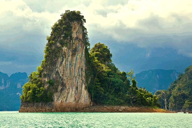 Khao Sok: Full Day Bamboo Rafting Tour from Khao Lak - Takuapa market: a smart intro stop if you’re picked up in Khao Lak