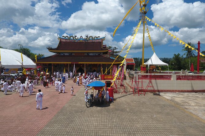 Khaolak Nature & Culture Tour with Lunch - Morning in Takuapa Flea Market: a quick taste of everyday life