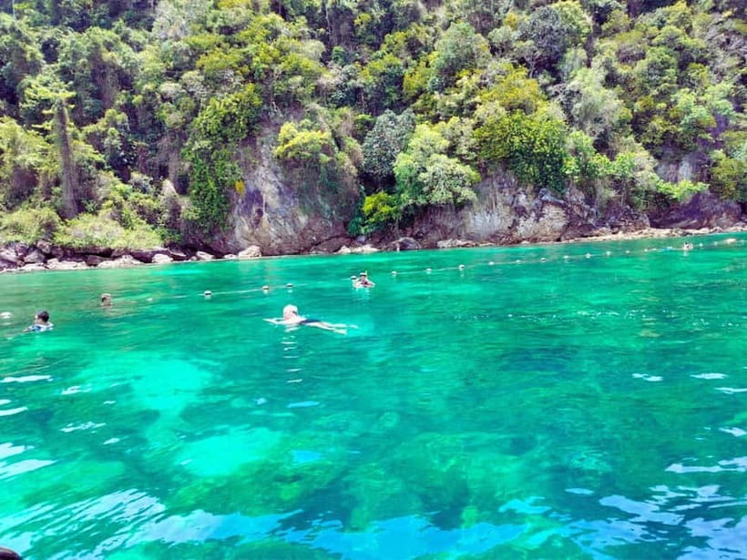 Ko Lanta: 4 Islands Snorkeling Tour by Longtail Boat - Who should book this snorkeling day trip from Ko Lanta?