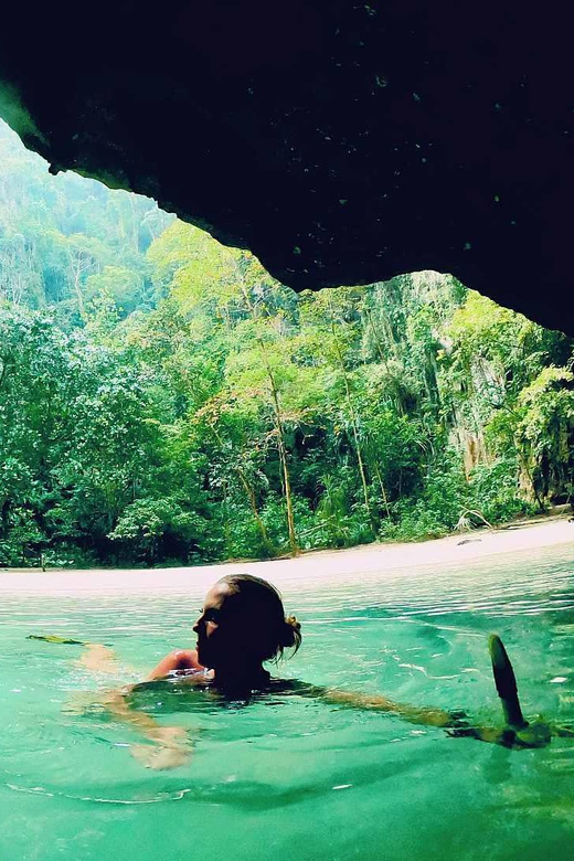 Ko Lanta: Emerald Cave and 4 Islands Tour by Longtail Boat - Getting to the first snorkeling stop without wasting the day