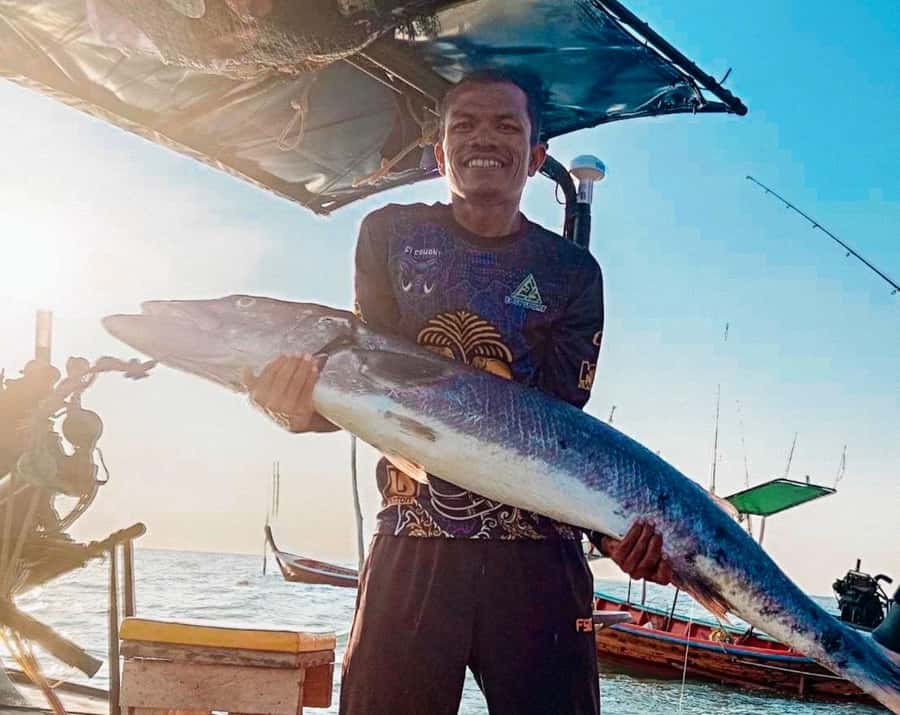 Ko Lanta: Exclusive Private Long-tail Boat Fishing Trip - Price and value: $220 per group up to 2 people