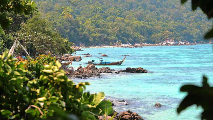 Ko Lanta: Ko Bubu, Talabeng, Mangrove Kayak and Skull Island - Thung Yee Pheng Pier and mangrove time: monkeys, kayaking, wildlife viewing