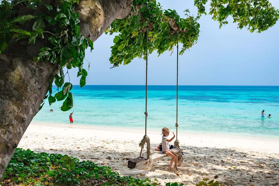 Ko Lanta: Koh Rok & Koh Haa Snorkeling the Andaman Gems Tour - Motion, waves, and speedboat comfort: the real swing factor