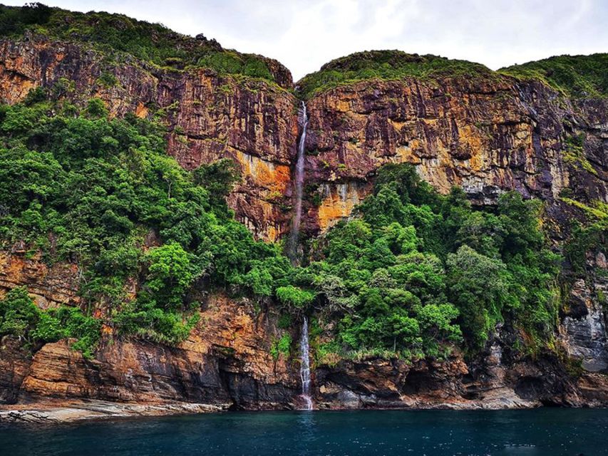 Ko Lanta: Koh Rok & Koh Haa Snorkelling Tour by Speedboat - Koh Rok Islands: why the 250-meter gap is the big deal
