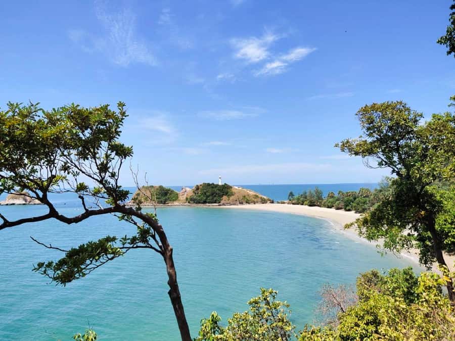 Ko Lanta: National Park, Old Town, and Mangrove Kayak Tour - What to bring and how to pace yourself for sun, shoes, and shade