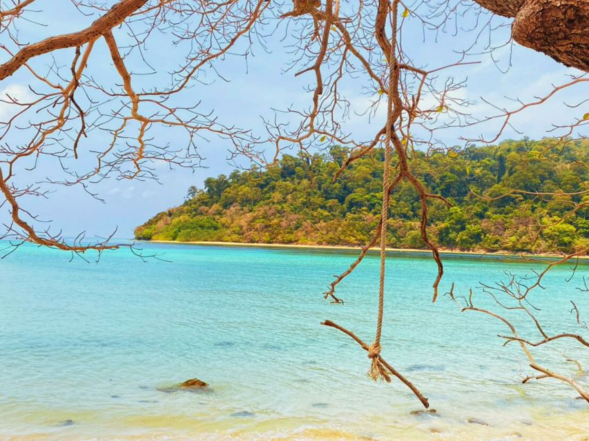 Ko Lanta: Private Longtail Rok Island Snorkeling Day Trip - Beach time after snorkeling: lunch on white sand plus real downtime