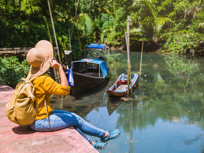 Ko Lanta: Private Mangrove, Culture, and Sunset Tour - Kantiang Beach sunset and the Totem statue: end your day with the right mood