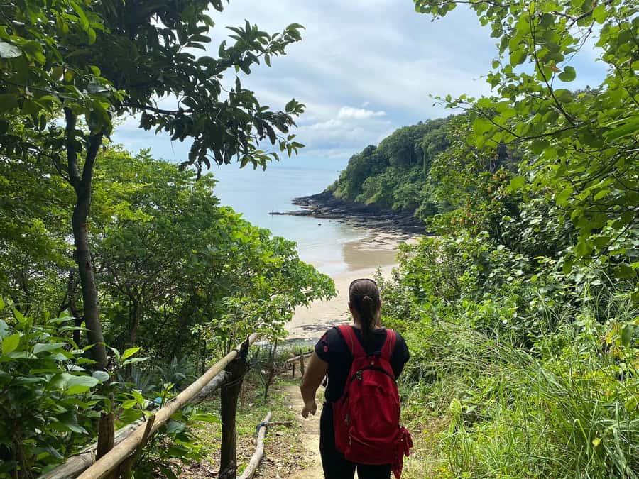 Ko Lanta: Private Mangrove Kayaking & Cave Exploration Tour - A smart Koh Lanta day: mangroves, monkeys, Old Town, then Kaew Cave
