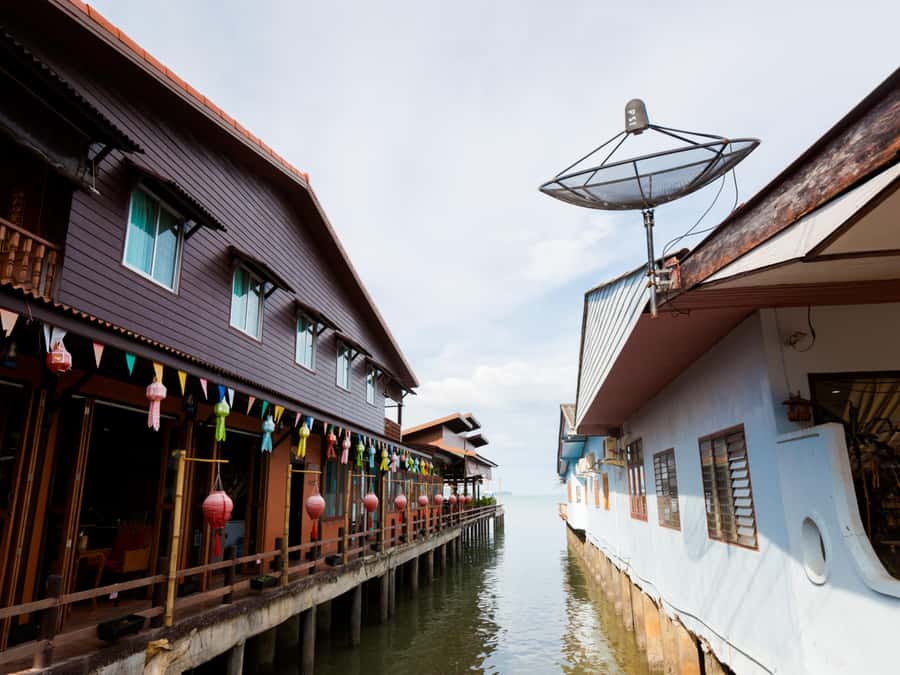 Ko Lanta: Private Mangrove Kayaking & Cave Exploration Tour - From your hotel to Thung Yee Peng Pier: the morning rhythm