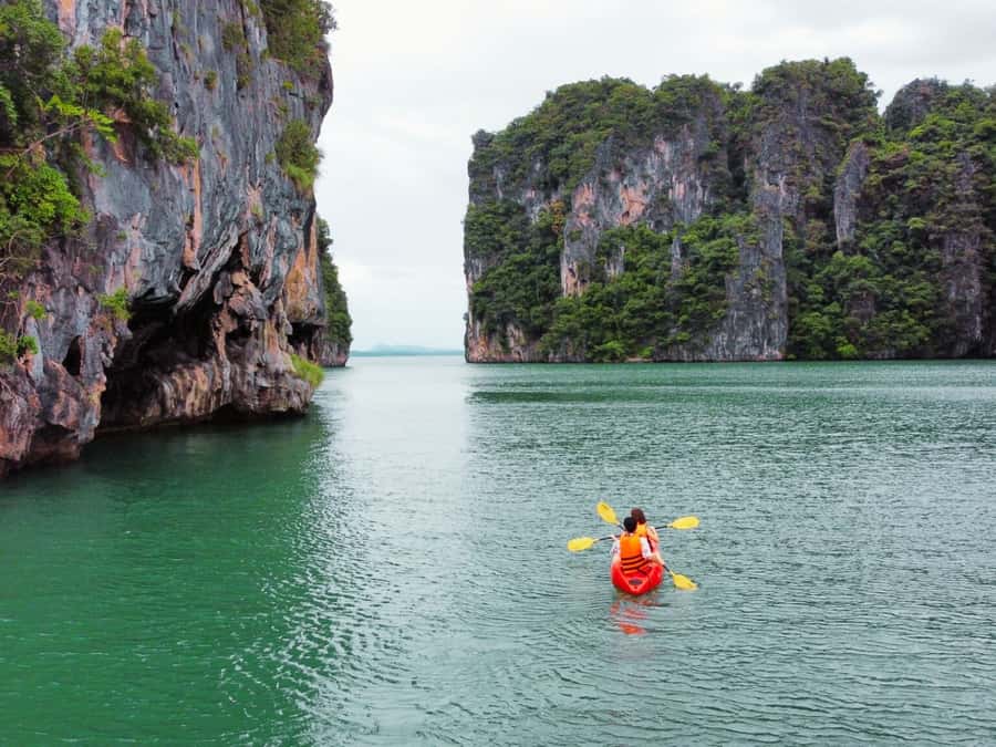 Ko Lanta: Private Mangrove & Sea Cave Kayaking Small Tour - The Beach Picnic at Ko Talabeng: Simple Food in the Right Setting