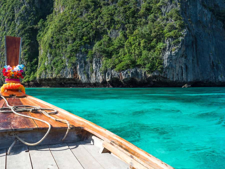 Ko Lanta: Private Sunset Long-Tail Boat Adventure Tour - Monkey feeding at dusk: the final wow moment