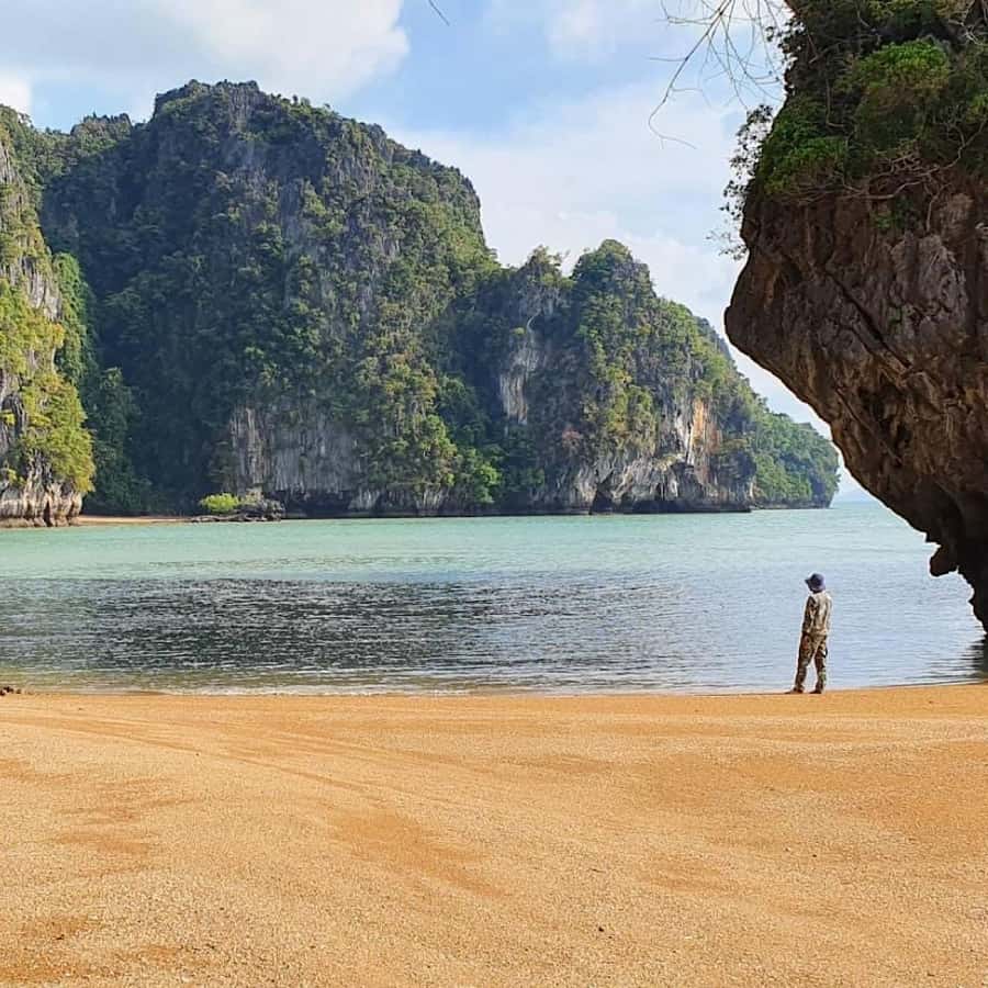 Ko Lanta: Sea Cave Kayaking Adventure Mangrove with Lunch - Key things you’ll notice on this Ko Lanta sea-cave kayaking day