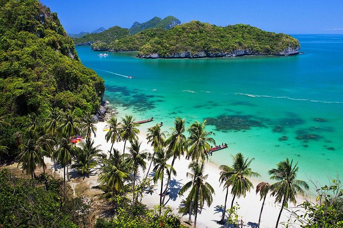 Ko Samui Angthong Marine Park Full Day Tour with Snorkeling & Sea Kayaking - Koh Mae Ko: the island maze feeling in the Ang Thong archipelago