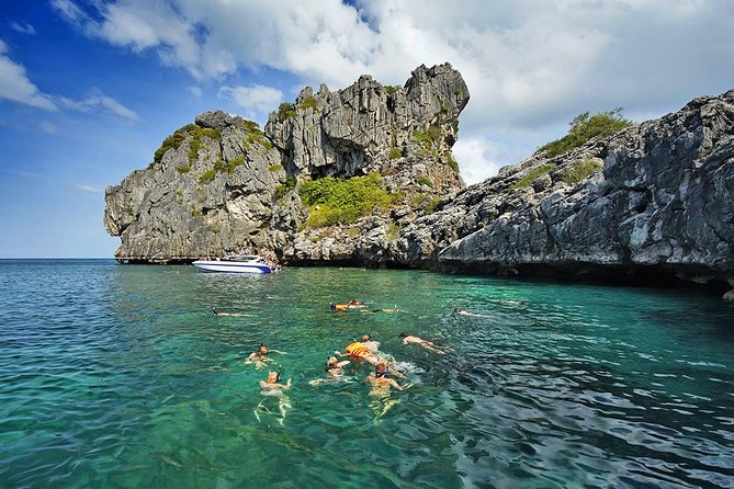 Ko Samui Angthong Marine Park Full Day Tour with Snorkeling & Sea Kayaking - Ko Wua Ta Lap: Thai buffet lunch plus the HQ island advantage