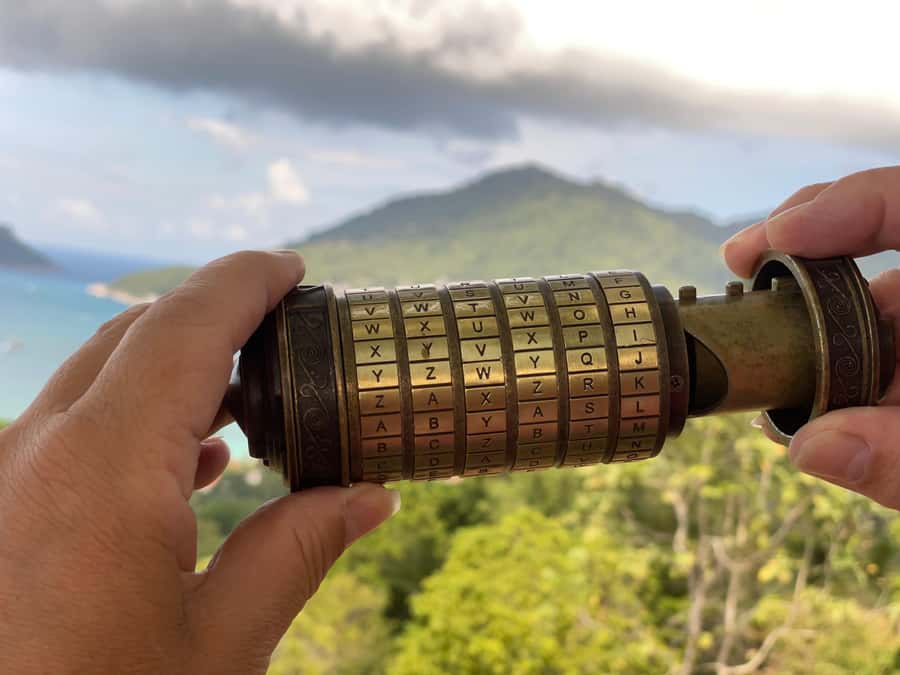Ko Tao: Puzzle-Solving, Island Adventure, Treasure Hunt - When a guide turns clues into Koh Tao memories