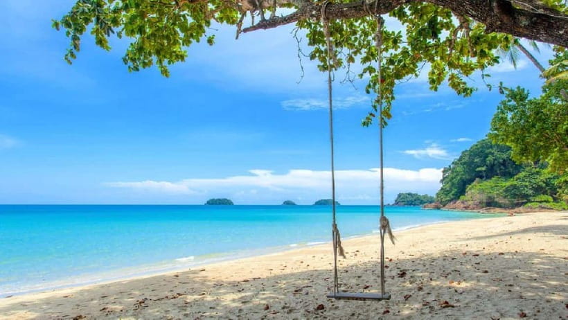 Koh Chang: 5 Island Guided Boat Tour with Lunch Buffet - Why the big boat matters more than you think