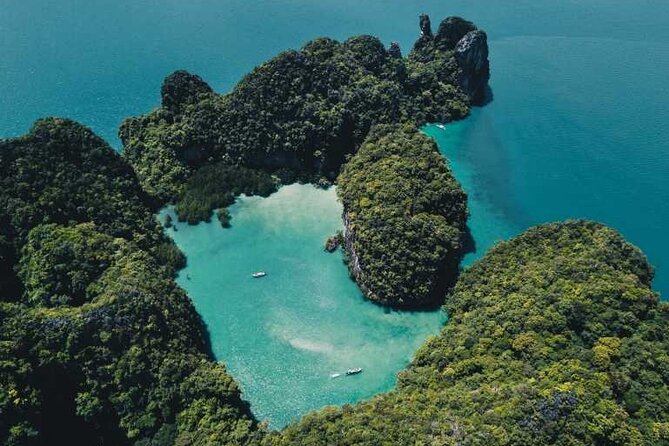 Koh Hong lagoon, Pakbia, Lading Islands by Longtail. - The longtail ride experience: why the boat matters for value