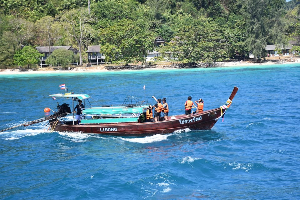 Koh Lanta: 4 Islands and Emerald Cave Tour by Longtail Boat - Koh Ngai: Thai beach lunch + a quieter island pace