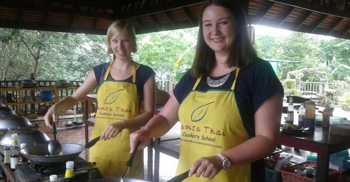Koh Lanta: Evening Course at Lanta Thai Cookery School - Songtaew Pickup and the Teak-House Cooking Start