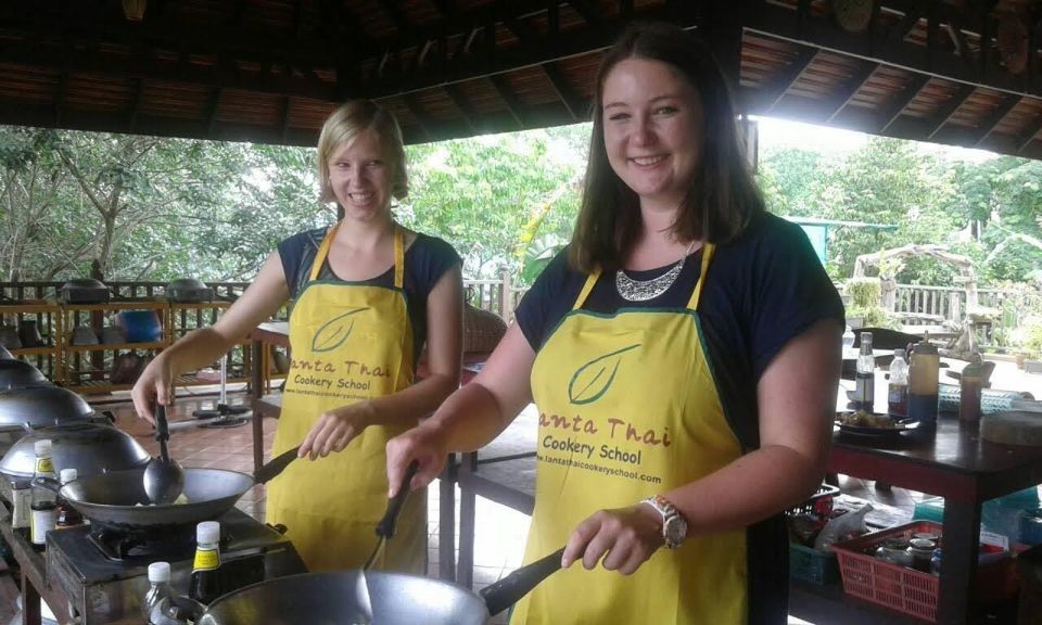 Koh Lanta: Evening Course at Lanta Thai Cookery School - Choosing Your Four Dishes from a Rotating Koh Lanta Menu