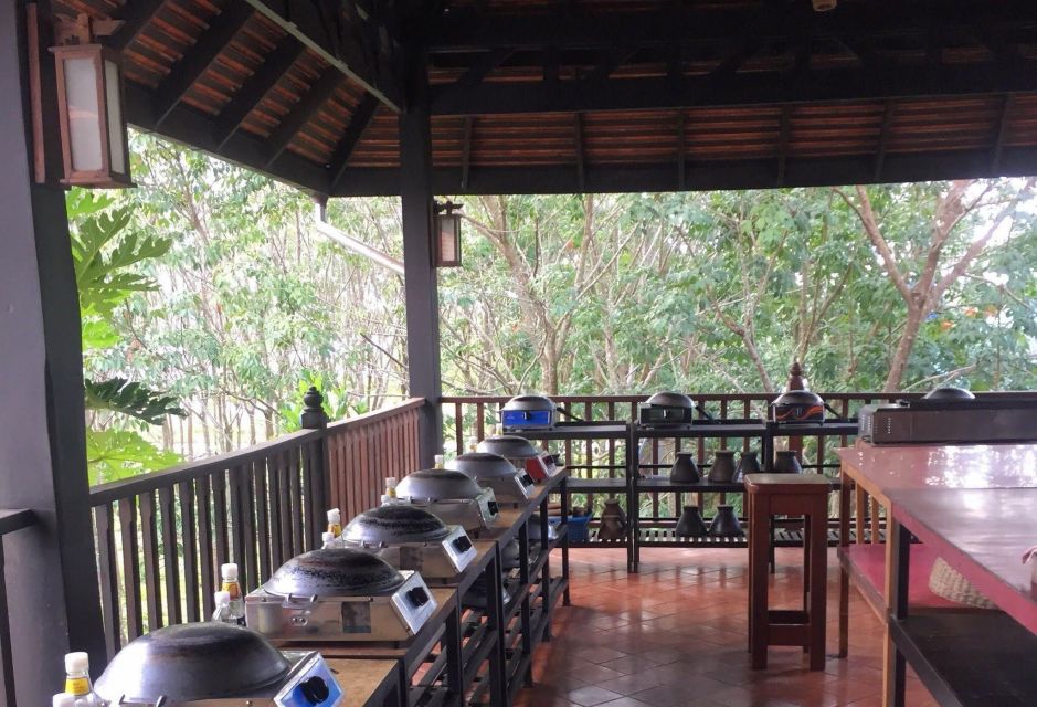 Koh Lanta: Lunch Course at Lanta Thai Cookery School - Getting There: Songtaew Pickup and a Smooth Start