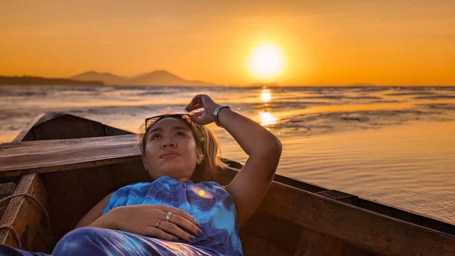 Koh Lanta: Romantic Sunrise Private Gondola Tour - Why a paddle-powered gondola sunrise is the real Koh Lanta treat