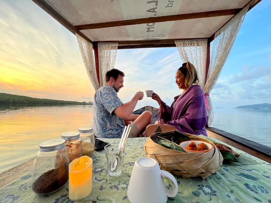 Koh Lanta: Romantic Sunrise Private Gondola Tour - Getting picked up around 5 AM: timing that makes the difference