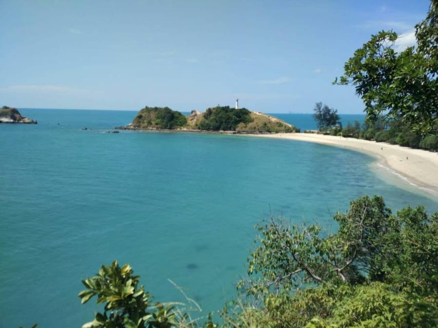 koh lanta:National Park and Old Town Easy Half Day Tour - Mu Ko Lanta National Park: trails, two beaches, and lighthouse views