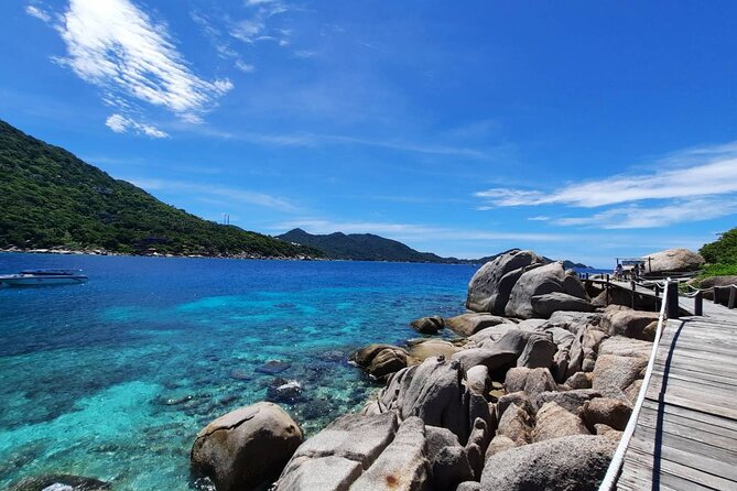 Koh Nang Yuan and Koh Tao 5 Point Snorkeling Tour - Stop 3: Nang Yuan Island Break (Lunch Set-Up Time)