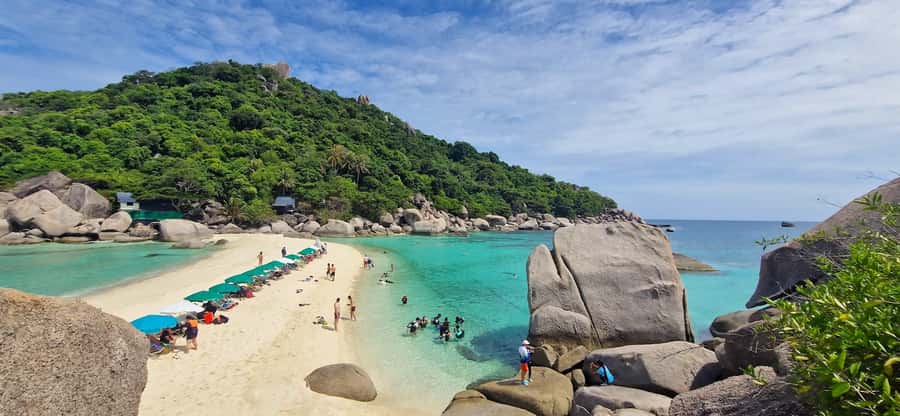 Koh Pha Ngan: Koh Tao & Nang Yuan Tour with Snorkel, Lunch - The Nang Yuan Viewpoint Hike: Short, Steep, and Photo-Focused