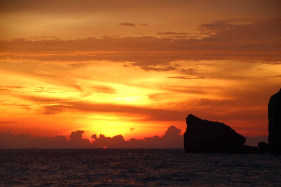 Koh Phi Phi: Captain Bob's Private Booze Cruise - What a Captain Bob Phi Phi Private Booze Cruise Feels Like