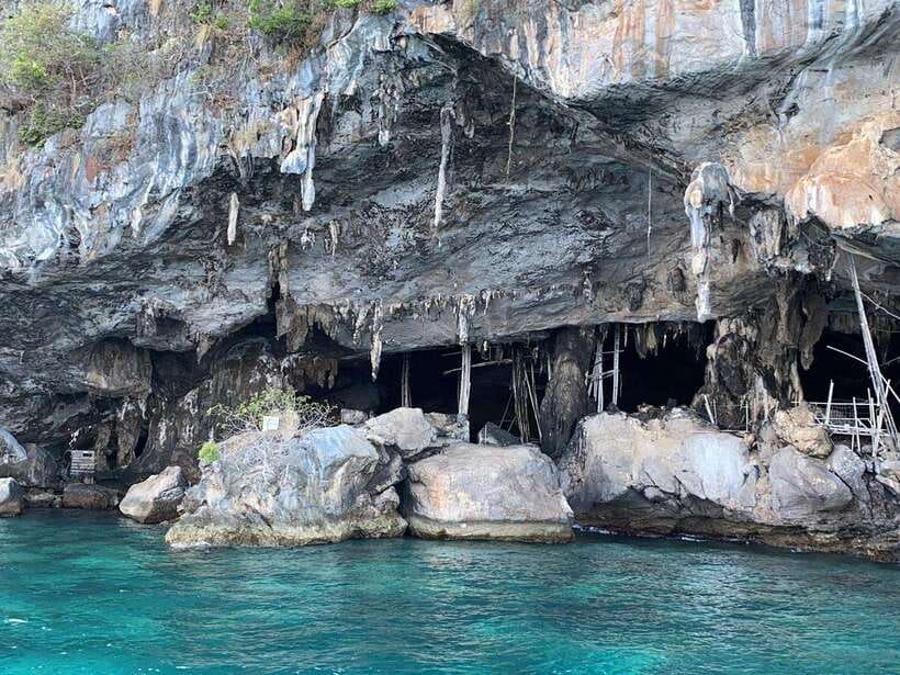 Koh Phi Phi: Early Morning Maya Bay, Bamboo Speedboat Tour - Early Start: Why This Maya Bay Trip Feels Different