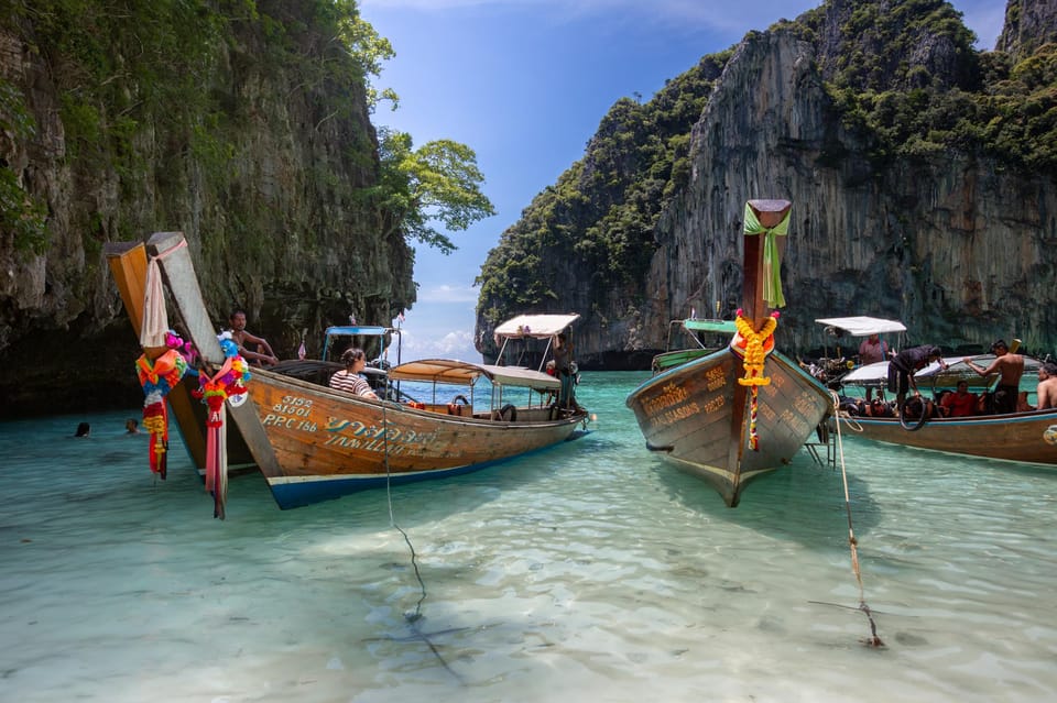 Koh Phi Phi: Join Longtail Boat to Maya Bay and Pileh Lagoon - Loh Samah Bay Stop: A Quick Hop-Through Moment