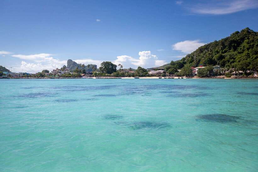 Koh Phi Phi: One Day Tour by Longtail Boat with Sunset - Sea Conditions and Comfort: The Choppy-Water Reality