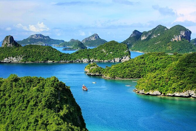 Koh Samui Angthong Marine Park Day Tour with Lunch by Big Boat - Lunch Buffet: Fuel for the Hike and the Viewpoints