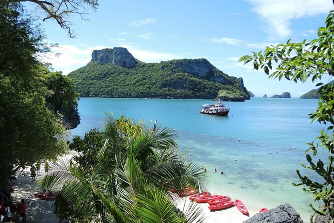 Koh Samui Angthong Marine Park Day Tour with Lunch by Big Boat - Stop 1: Mu Ko Ang Thong National Marine Park (Snorkel + Optional Kayak)