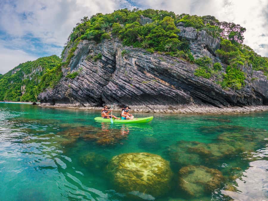 Koh Samui: Angthong Marine Park Snorkeling Tour by Speedboat - Koh Mae Koh and the Emerald Lagoon Viewpoint: The Big Finish Climb
