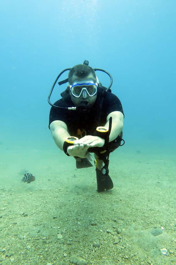 Koh Samui: Discover Scuba Diving - The skill session: mask clearing, regulator recovery, sharing air